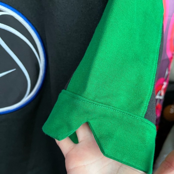 Rare Vintage Nike Basketball T-Shirt Jersey Black Green Embroidered Red Tag Team - Picture 10 of 11